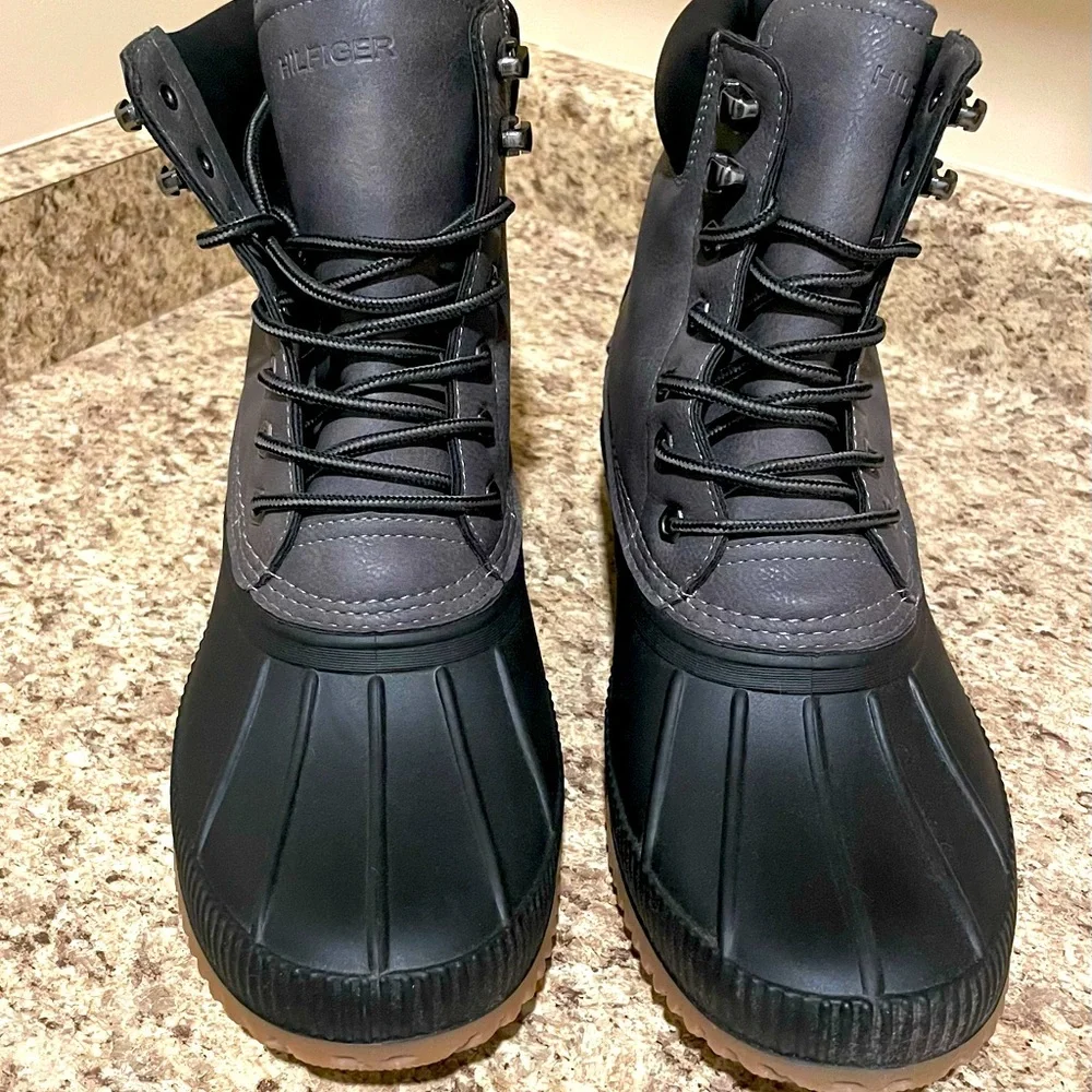 NEW Tommy Hilfiger Mens Colorblock Duck Boot Size 11 NEW! - Picture 4 of 7